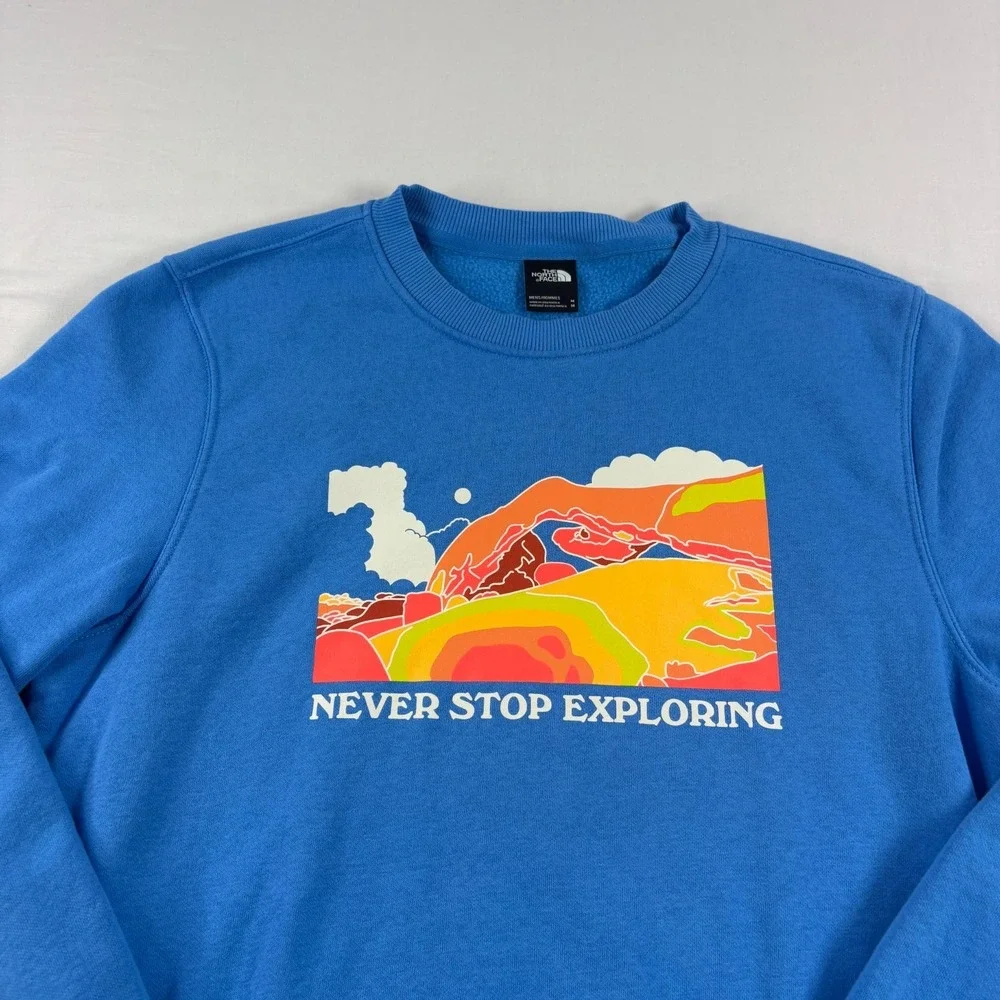 The North Face Sweatshirt Mens‎ Medium Blue Graphic Pullover Crew Neck
